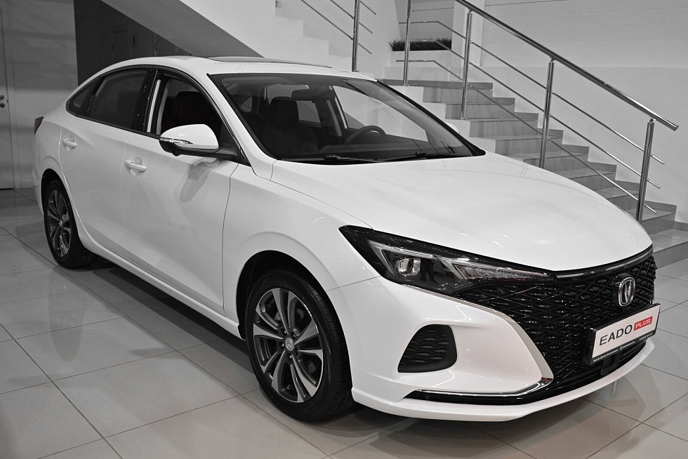 Changan Eado Plus Техно, белый