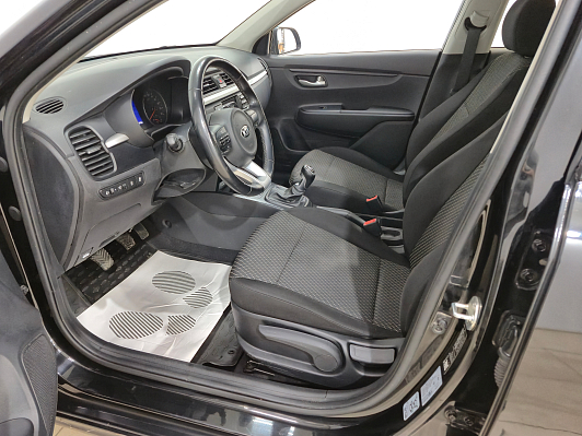 Kia Rio Luxe, 2017 года, пробег 50000 км