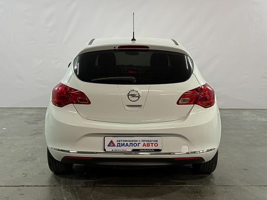 Opel Astra, 2013 года, пробег 222890 км