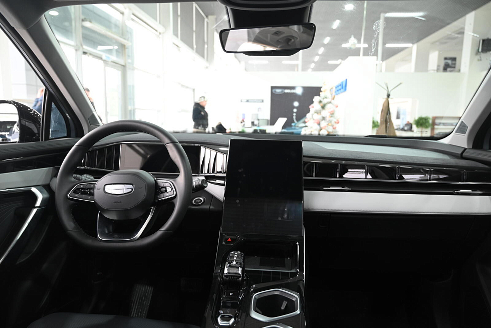 Geely Atlas Спорт, голубой