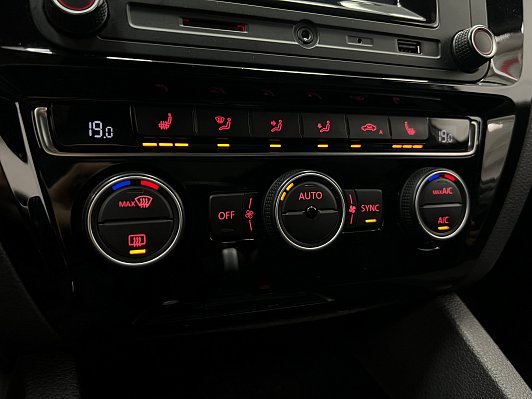 Volkswagen Jetta Comfortline, 2016 года, пробег 145346 км