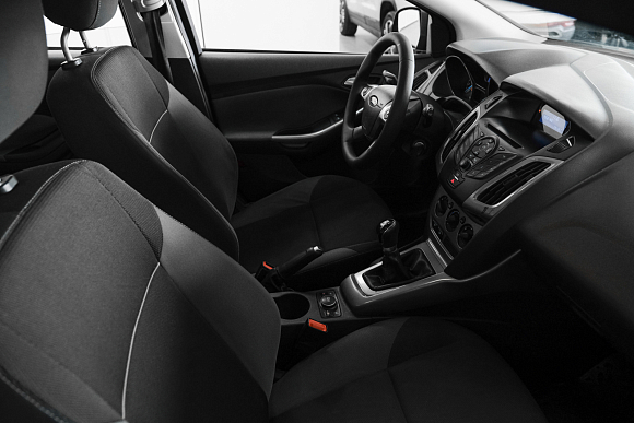 Ford Focus Trend, 2011 года, пробег 223300 км