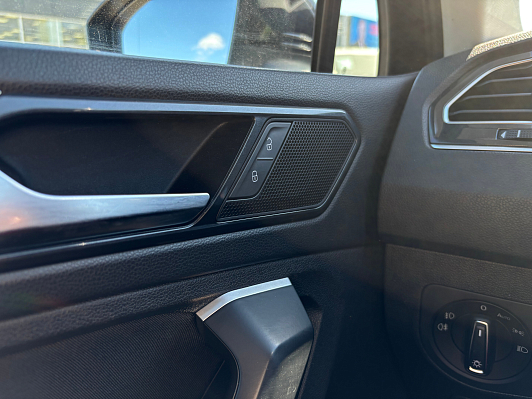 Volkswagen Tiguan, 2018 года, пробег 197139 км