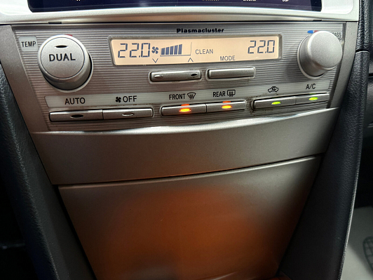 Toyota Camry Престиж, 2011 года, пробег 282375 км