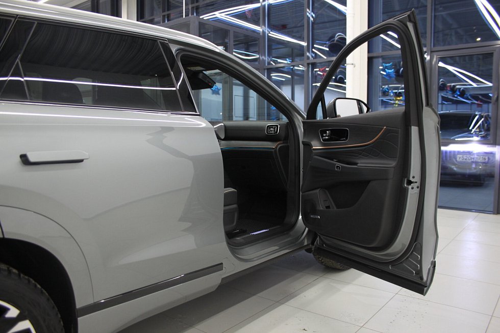 Jaecoo J8 Комфорт, серебряный