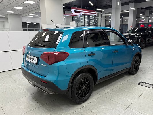 Suzuki Vitara GL, 2021 года, пробег 104000 км