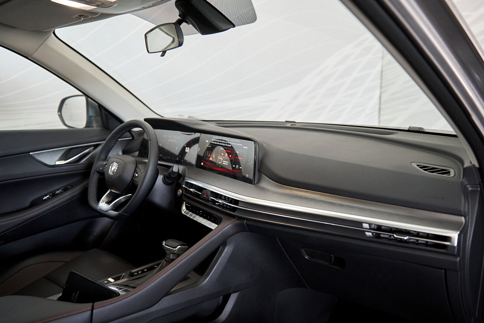 Changan CS35 Plus Техно, серебряный