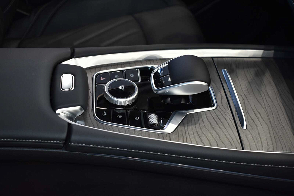 Chery Tiggo 8 Pro Max Ultimate 4WD, серебряный