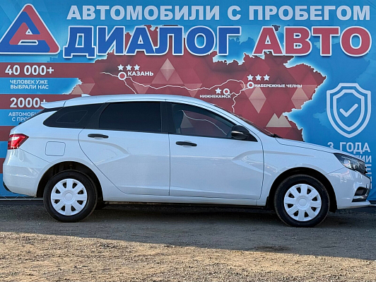 Lada (ВАЗ) Vesta Luxe, 2021 года, пробег 127135 км