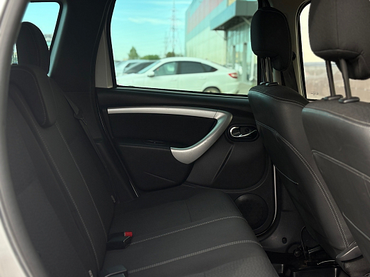 Nissan Terrano, 2015 года, пробег 107407 км