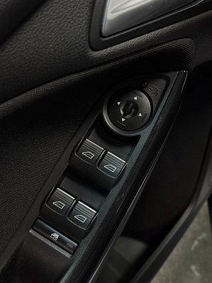 Ford Focus Titanium, 2017 года, пробег 87409 км