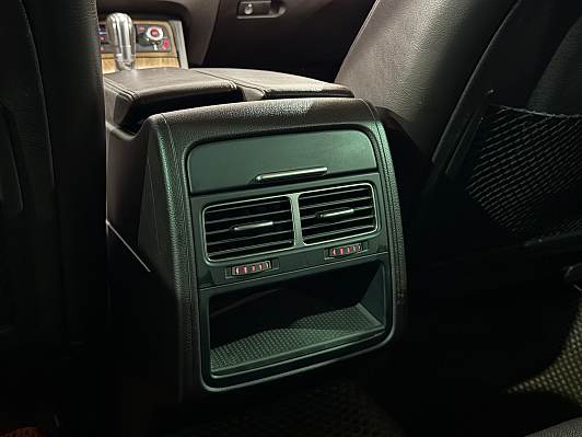 Volkswagen Touareg, 2014 года, пробег 218000 км