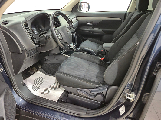 Mitsubishi Outlander Invite, 2018 года, пробег 147921 км