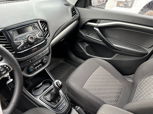 Lada (ВАЗ) Vesta Comfort Image (2018-2019), 2019 года, пробег 118855 км
