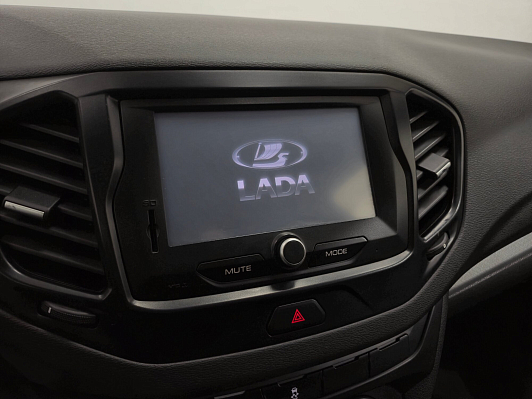 Lada (ВАЗ) Vesta Comfort Multimedia, 2017 года, пробег 156861 км