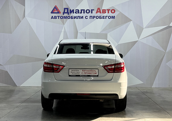 Lada (ВАЗ) Vesta, 2019 года, пробег 211288 км