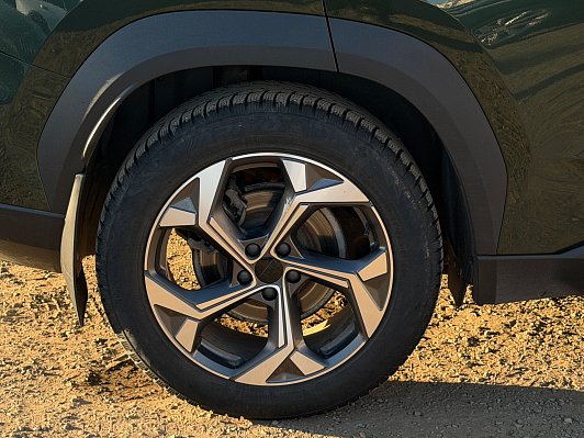 Geely Atlas Flagship, 2024 года, пробег 113000 км