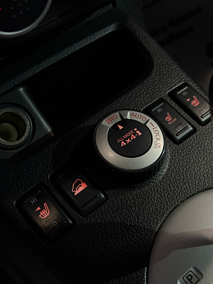 Nissan X-Trail LE High, 2011 года, пробег 222000 км