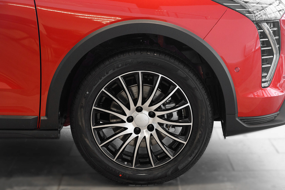 Haval Jolion Tech+, красный