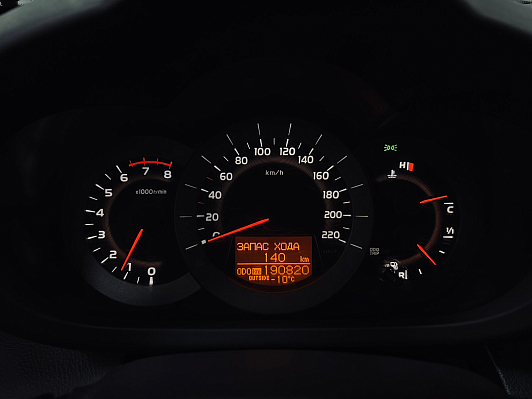 Toyota RAV4 Луна, 2009 года, пробег 293500 км