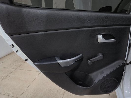 Kia Rio Prestige, 2016 года, пробег 277699 км