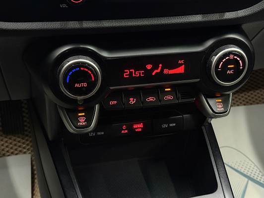 Kia Rio Luxe, 2017 года, пробег 219811 км