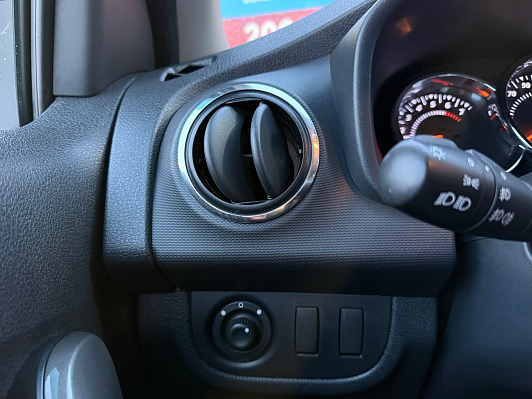 Renault Sandero Stepway Life, 2020 года, пробег 70801 км