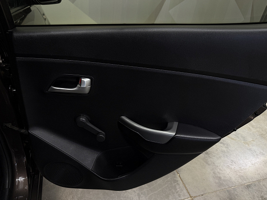 Kia Rio Luxe, 2015 года, пробег 84931 км