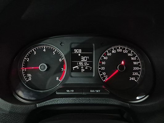 Volkswagen Polo Drive, 2018 года, пробег 119500 км