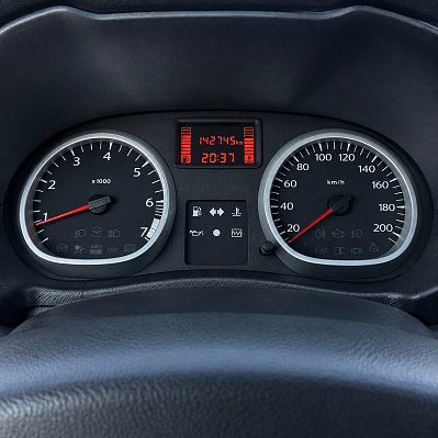 Renault Duster Expression, 2013 года, пробег 142737 км