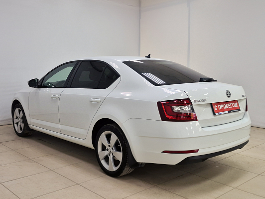 Skoda Octavia, 2017 года, пробег 265876 км