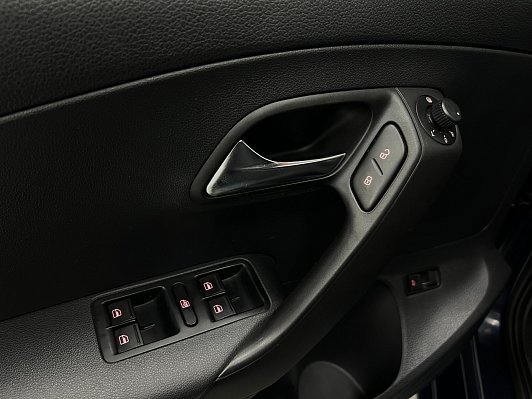 Volkswagen Polo Trendline, 2017 года, пробег 127000 км