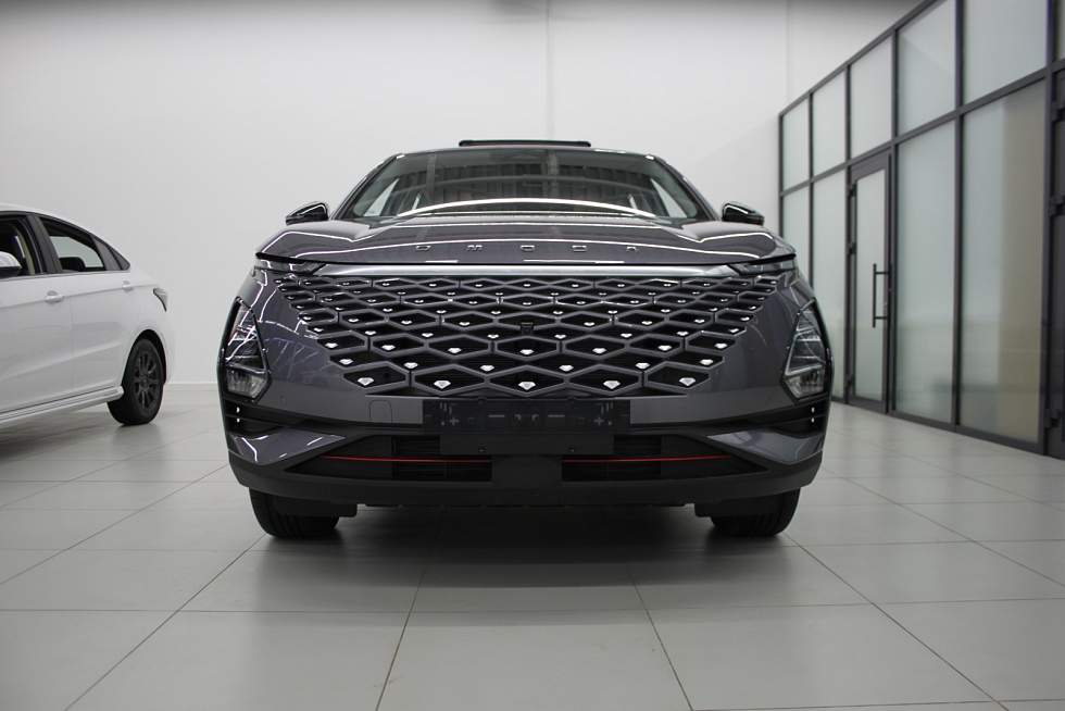 Omoda C5 Актив, серый