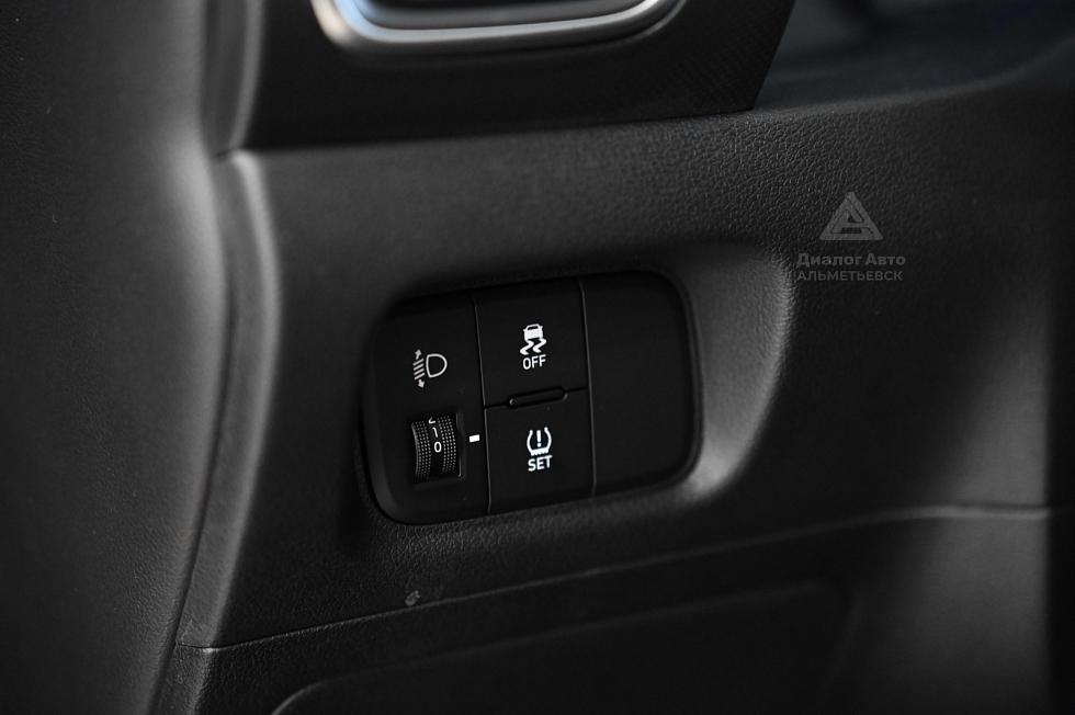 Solaris HC Лайфстайл (LifeStyle) (АТ), синий