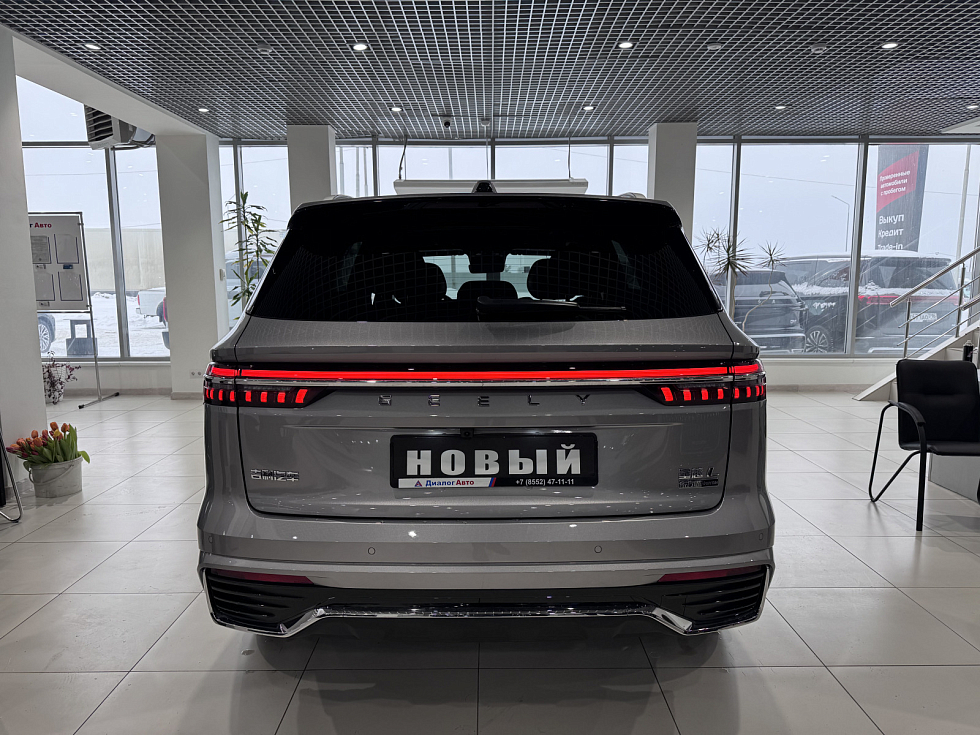 Geely Monjaro Flagship, серебряный