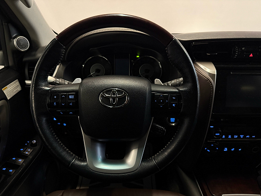 Toyota Fortuner Престиж, 2017 года, пробег 138000 км