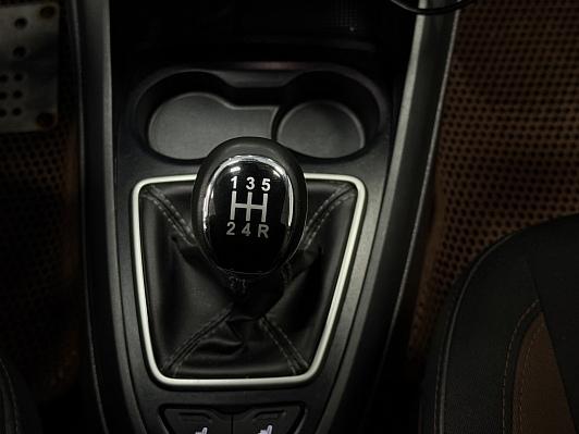 Lada (ВАЗ) Vesta Luxe, 2019 года, пробег 92500 км