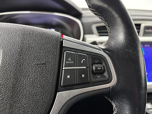 Geely Atlas Luxury, 2019 года, пробег 90364 км