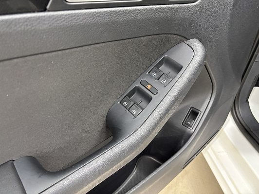 Volkswagen Jetta Comfortline, 2014 года, пробег 118097 км