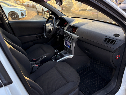 Opel Astra Enjoy, 2014 года, пробег 180100 км