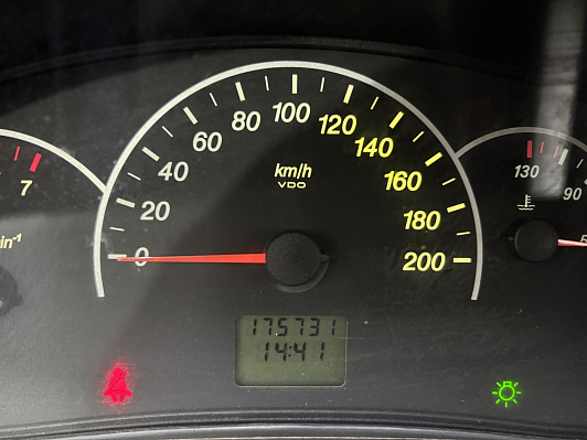 Lada (ВАЗ) Priora Люкс, 2012 года, пробег 175800 км