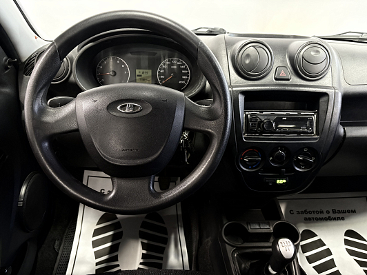 Lada (ВАЗ) Granta, 2014 года, пробег 178000 км