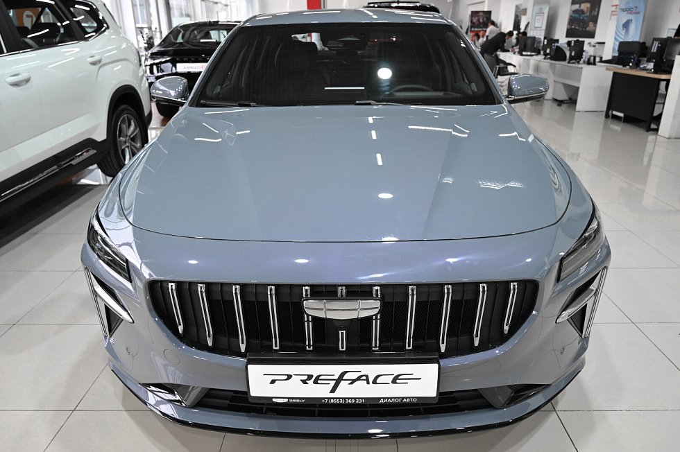 Geely Preface Люкс, серебряный