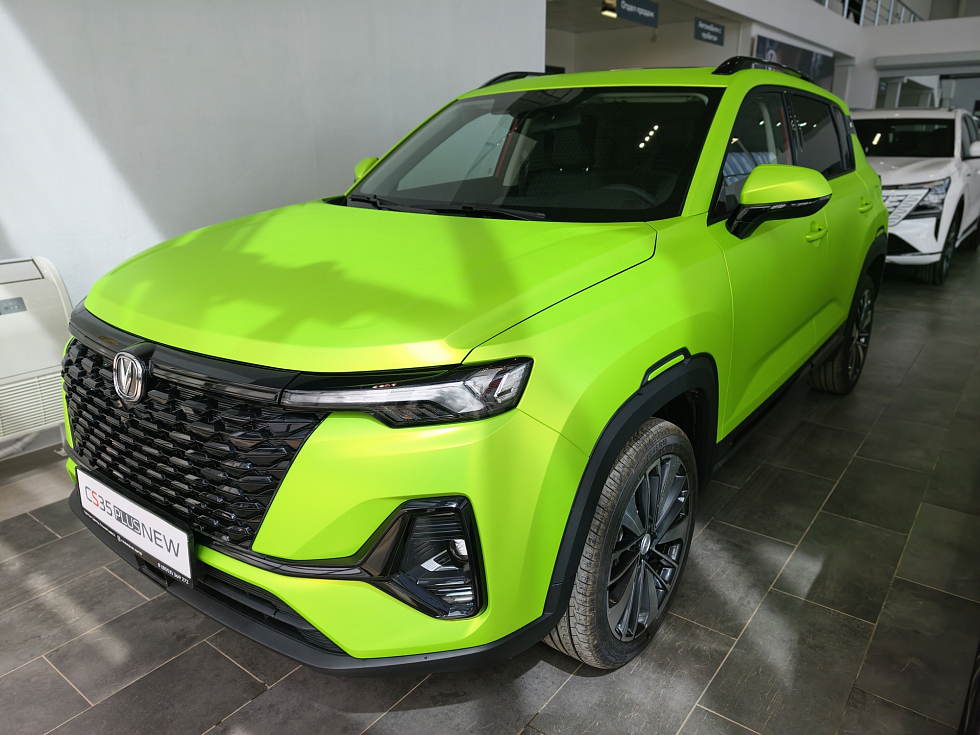 Changan CS35 Plus Техно, зеленый
