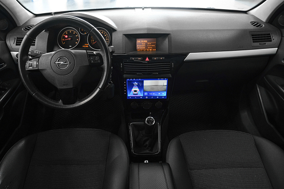Opel Astra Cosmo, 2014 года, пробег 144000 км