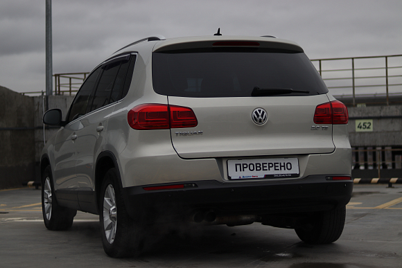 Volkswagen Tiguan Avenue, 2011 года, пробег 210000 км