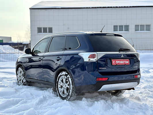 Mitsubishi Outlander Instyle, 2014 года, пробег 178000 км