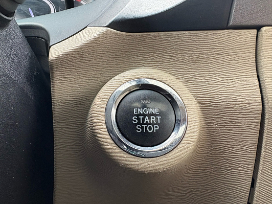Toyota Venza, 2013 года, пробег 131000 км