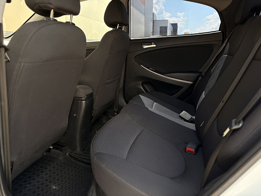 Hyundai Solaris, 2015 года, пробег 169843 км