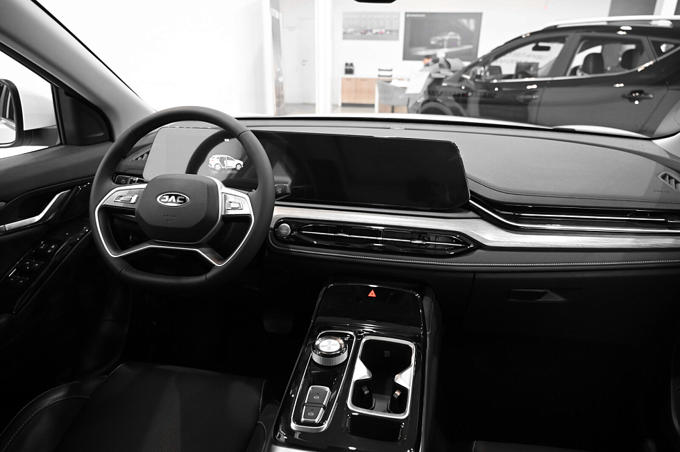 JAC JS6 Luxury, белый